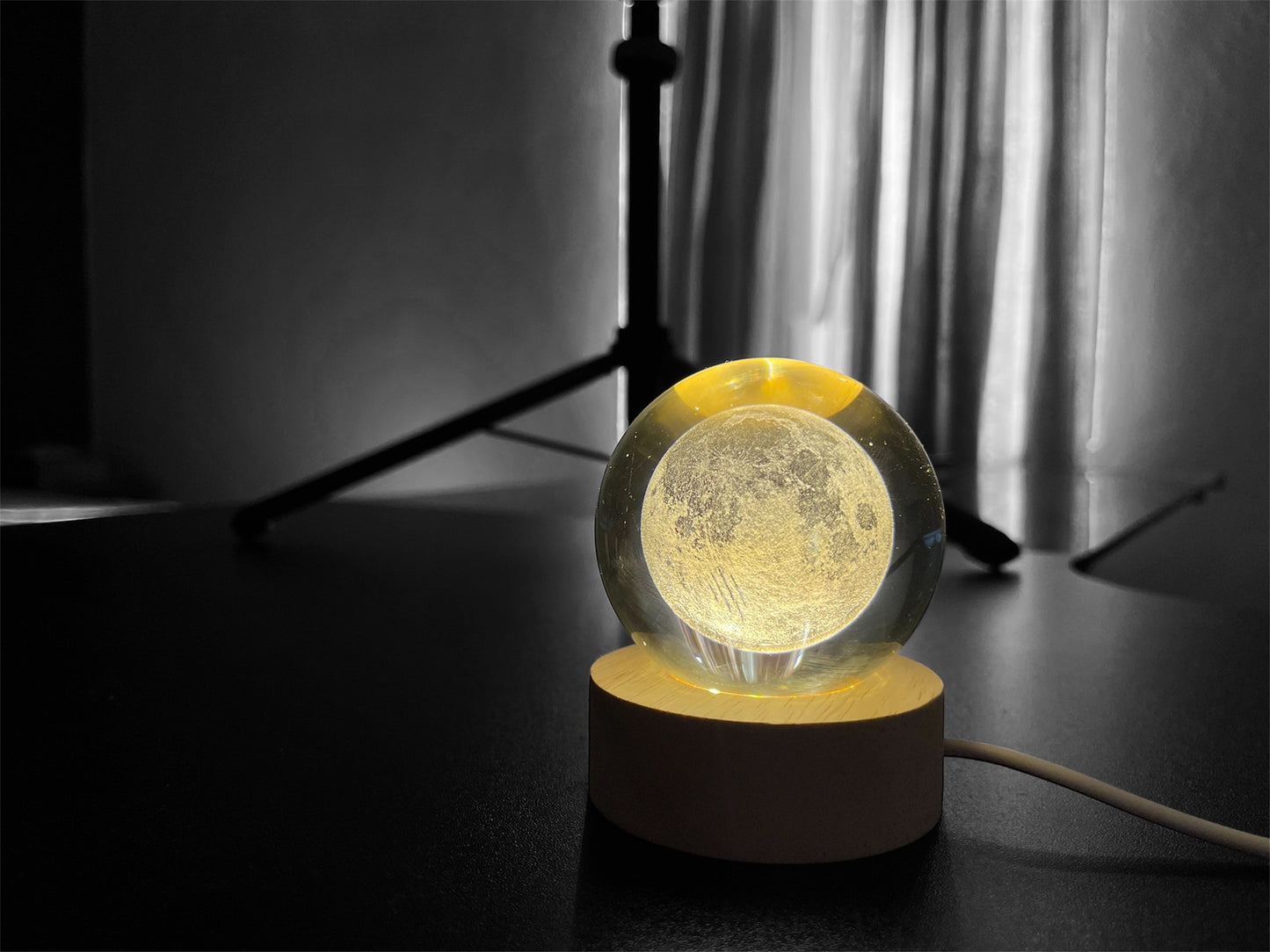 Esfera Lunar Decorativa con Luz Cálida
